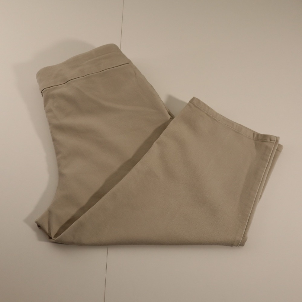Croft & Barrow Beige Effortless Stretch Capri Pants Sz 16
